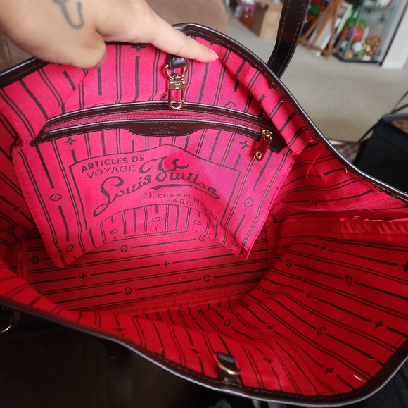 Authentic LV Neverfull MM - Picture 8 of 9